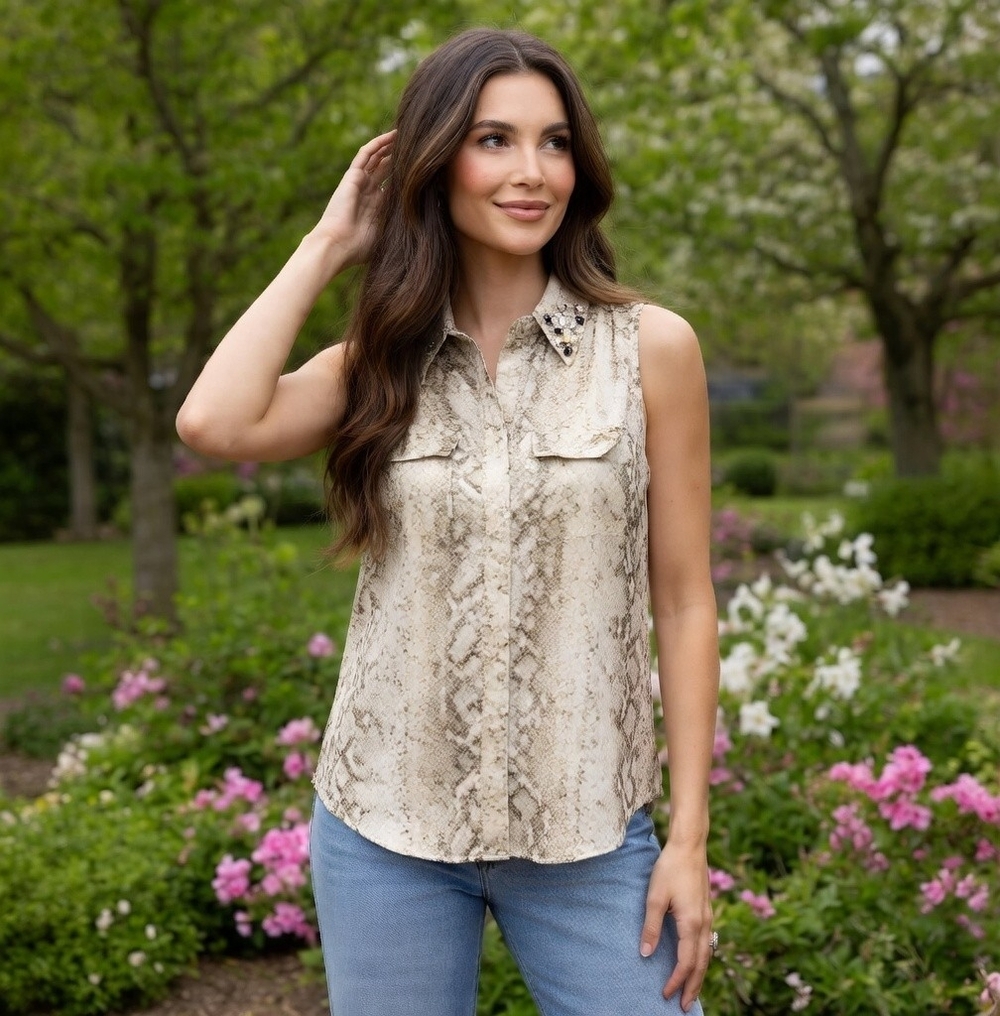 Very J Women's Gold Tan Animal Print Button Front Blouse S Beaded Rhinestone VG